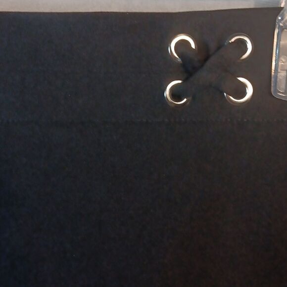 Raffaella Stretch Skorts - Picture 2 of 6